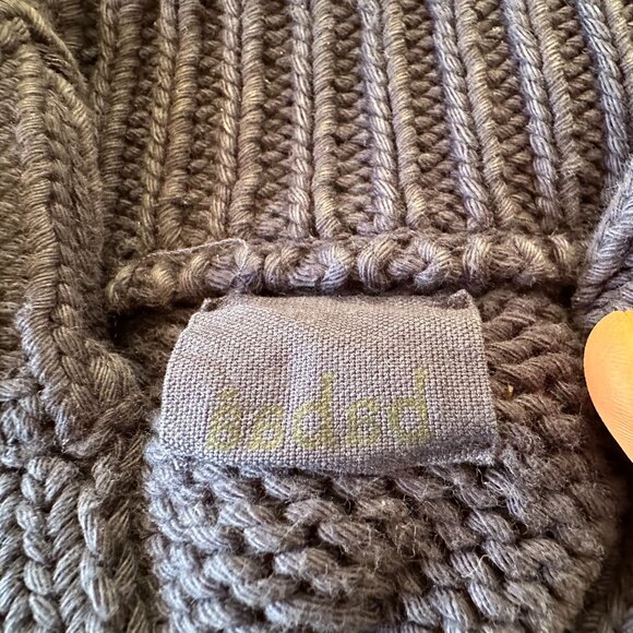 Cardigan no.20 Navy - Picture 2 of 2